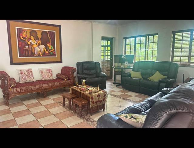 5 BEDROOM HOUSE FOR SALE IN FERNCLIFFE